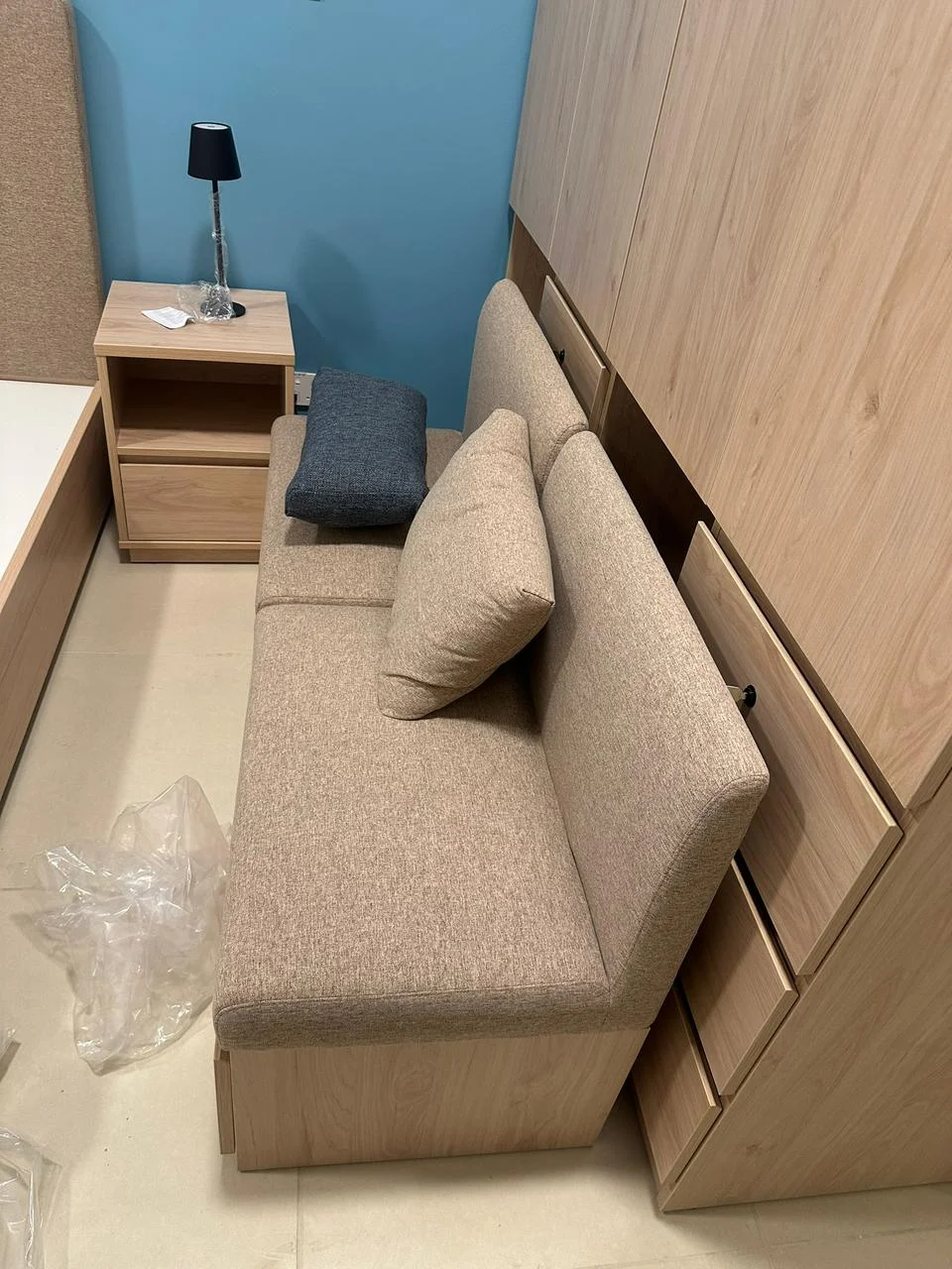 Apartment seating and side table